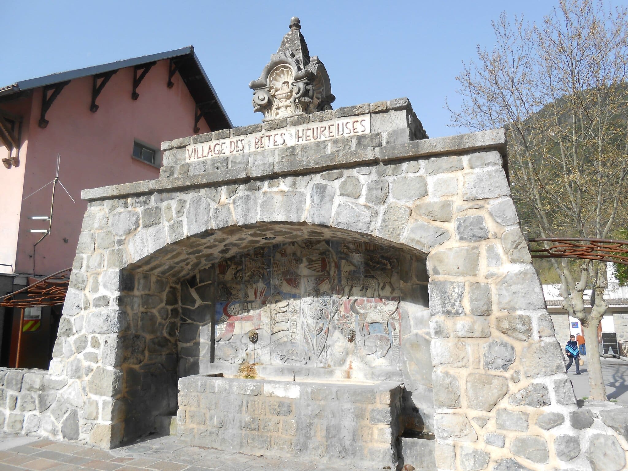 Fontaine des bêtes heureuses