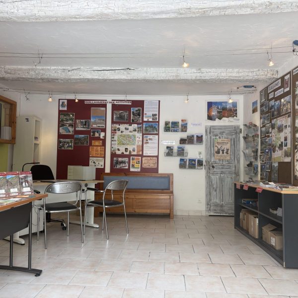 Office de tourisme intérieur 1